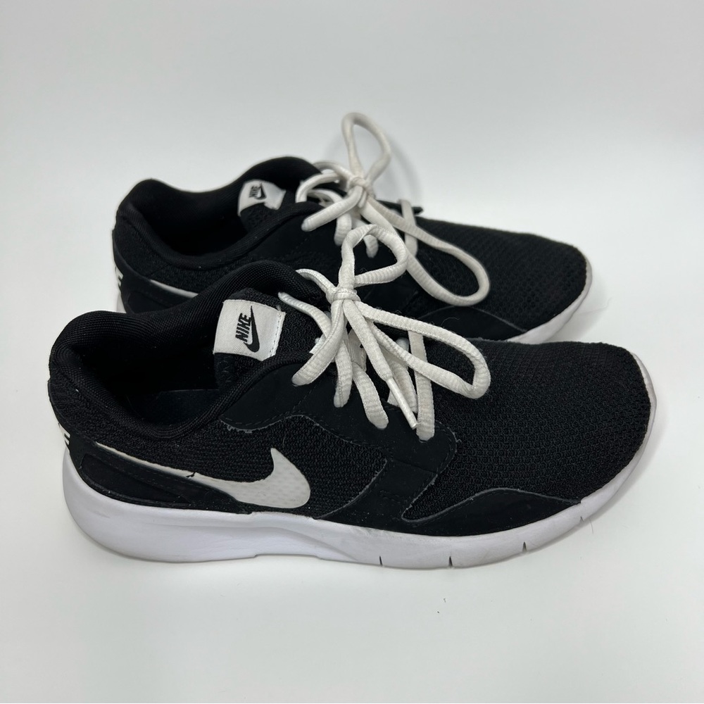 Kids Nike Kaishi Cross Training Walking Shoes, Size 4.5